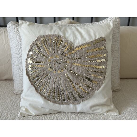 Pottery Barn Seashell Sequence Beaded Pillow Cover 20x20 Nautical Beach Seashore - Picture 1 of 11
